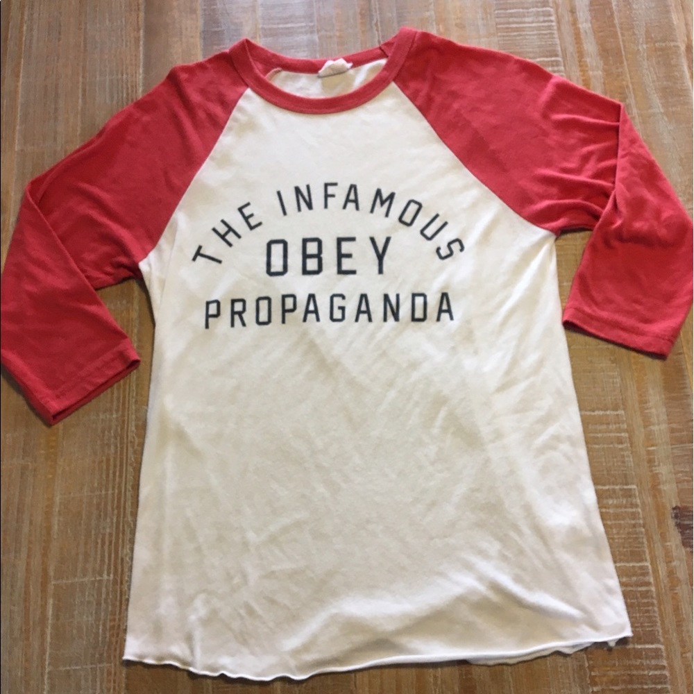 Obey propaganda baseball tee. LIKE NEW